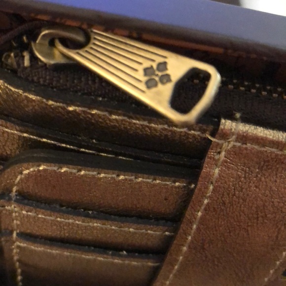 Patricia Nash Cassis Distressed Vintage Leather Card Case Antique Gold NWT & Box - Picture 7 of 16